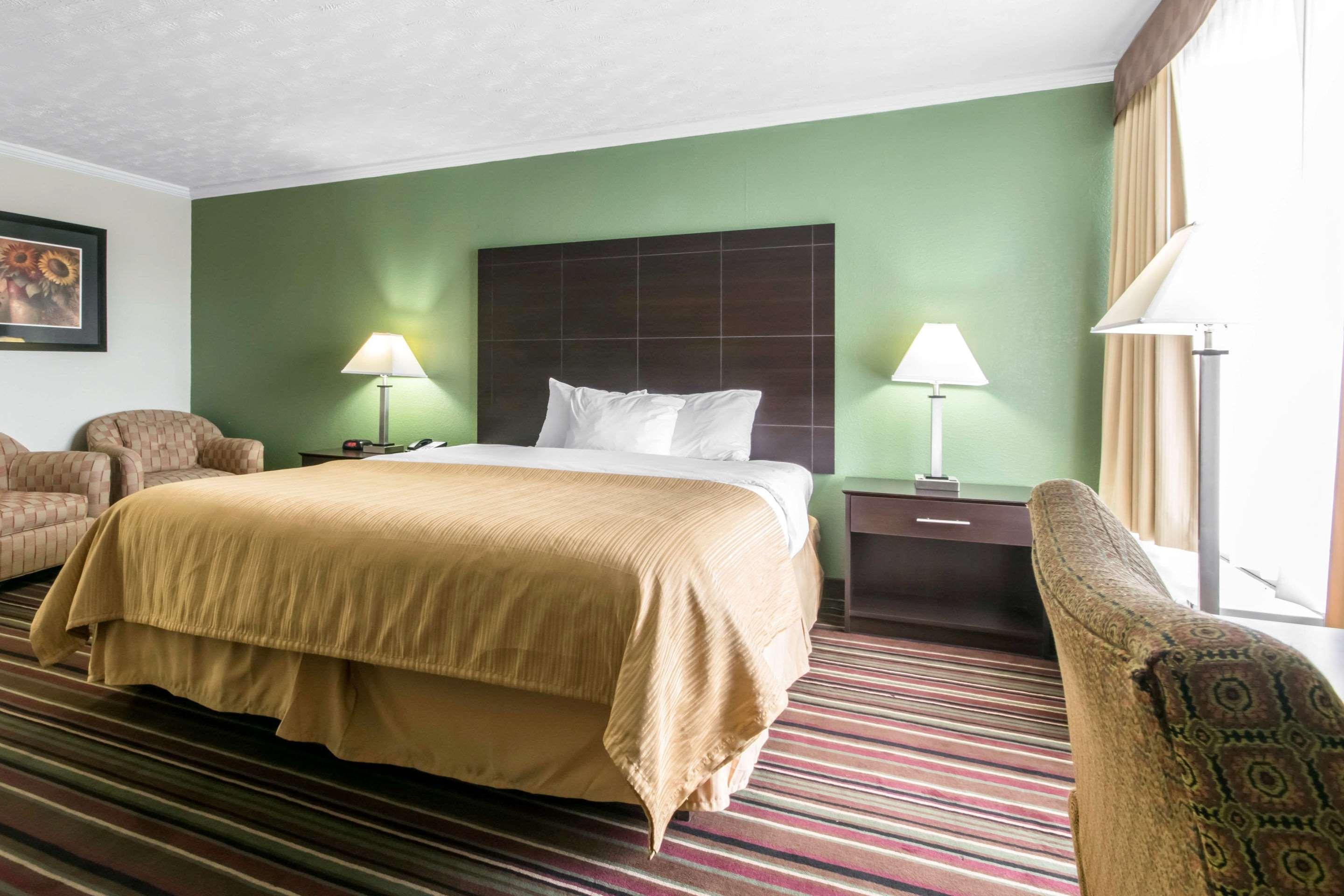Quality Inn & Suites Horse Cave Экстерьер фото