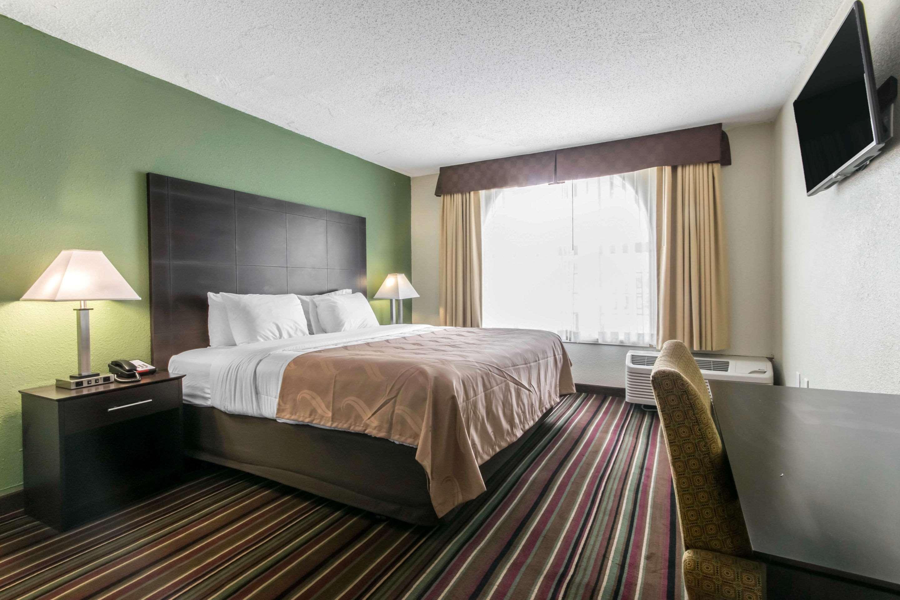 Quality Inn & Suites Horse Cave Экстерьер фото