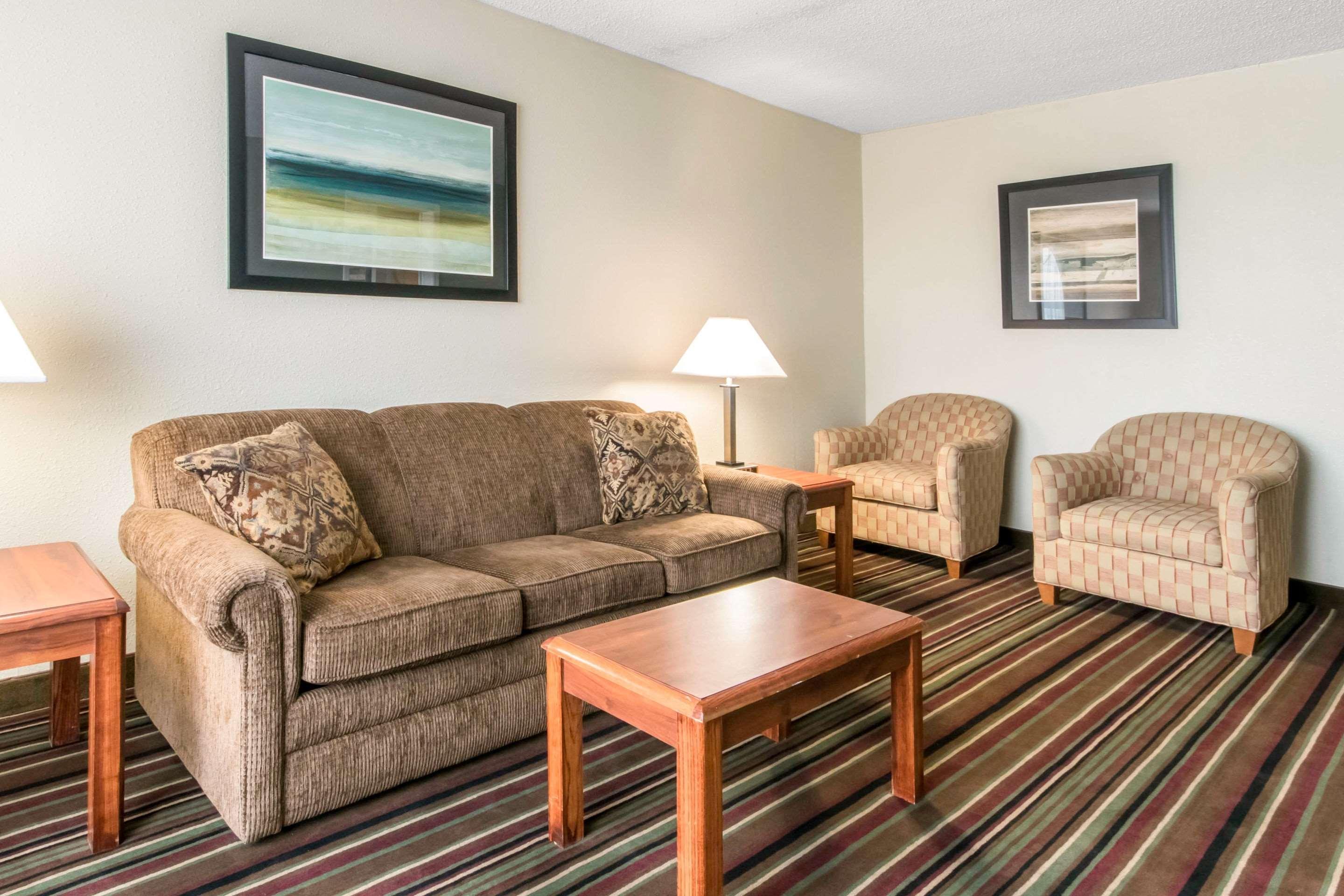 Quality Inn & Suites Horse Cave Экстерьер фото