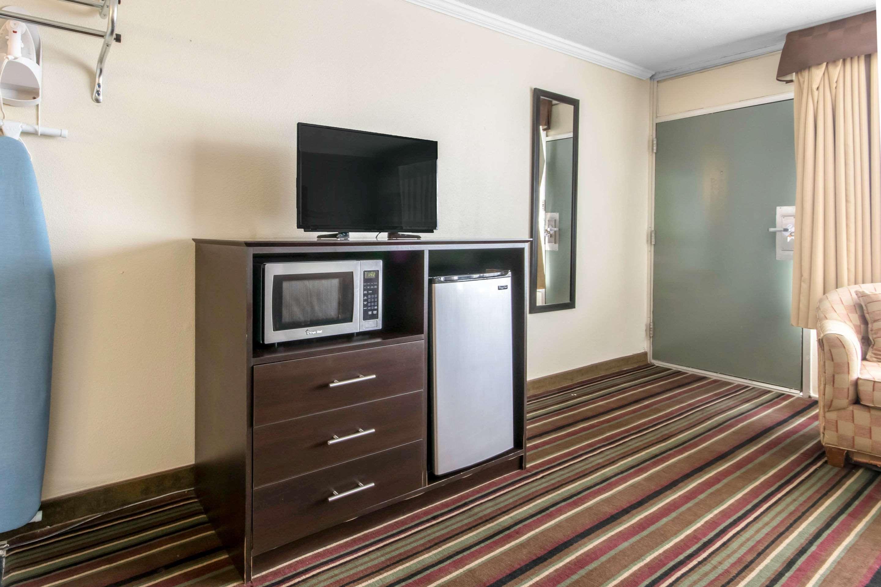 Quality Inn & Suites Horse Cave Экстерьер фото