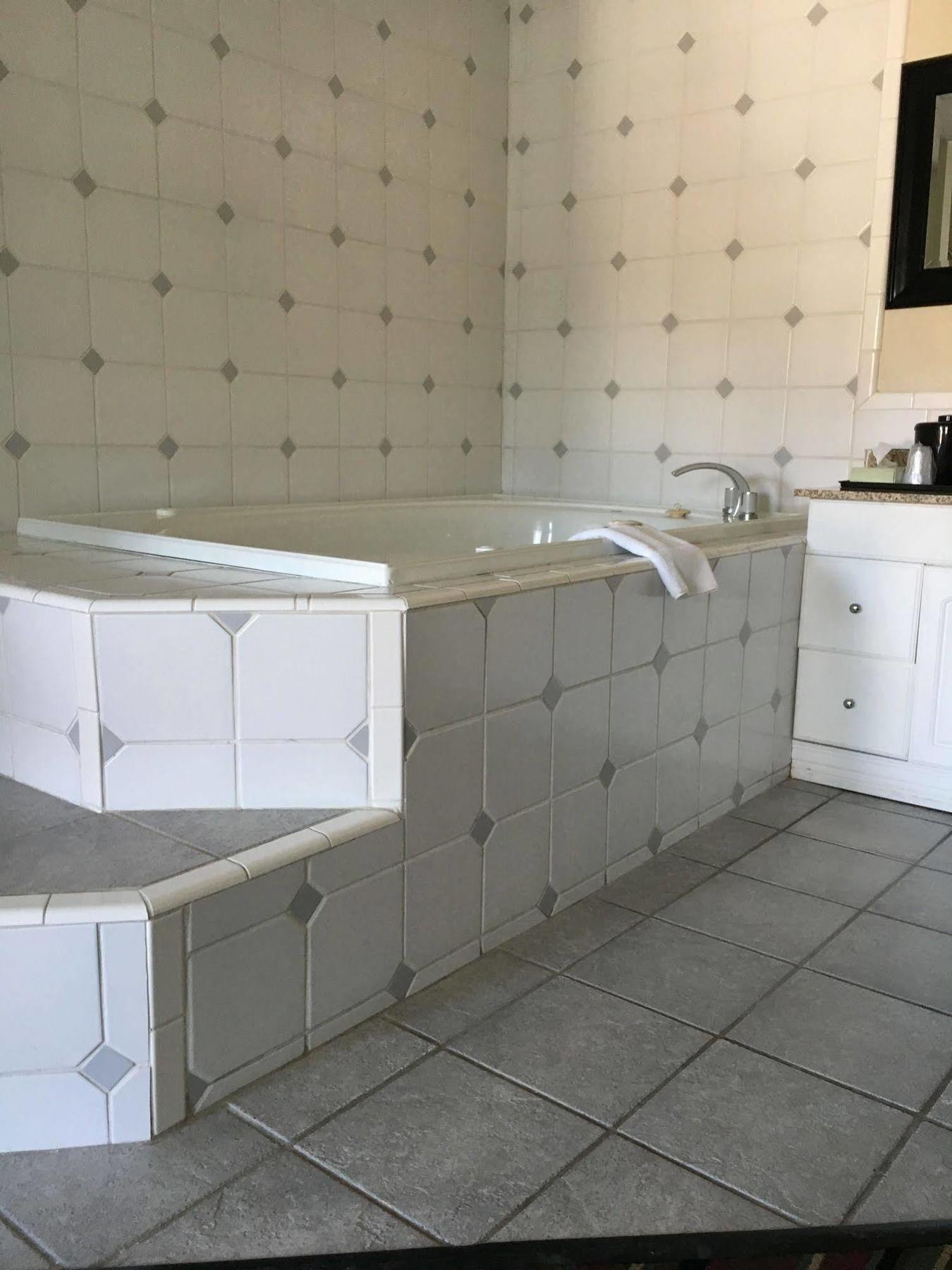Quality Inn & Suites Horse Cave Экстерьер фото